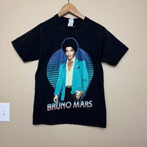 Bruno Mars Moonshine Jungle Tour 2013 Concert T Shirt- Small